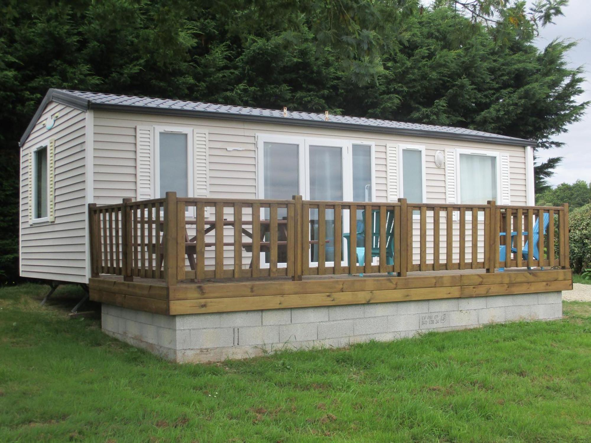 Les Mobile Home De Kerroyal Garlan Buitenkant foto