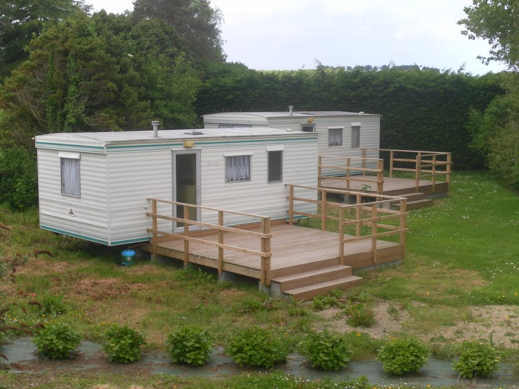 Les Mobile Home De Kerroyal Garlan Buitenkant foto