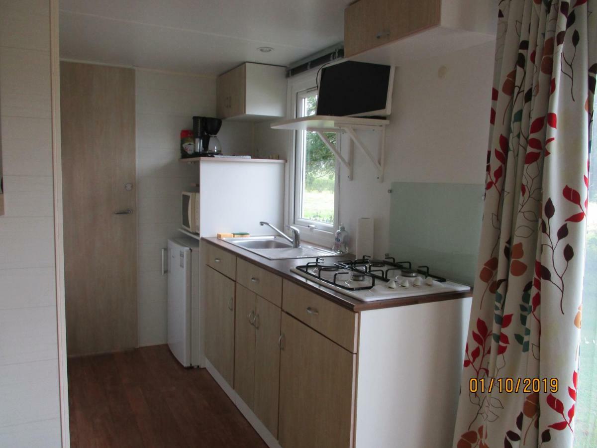 Les Mobile Home De Kerroyal Garlan Buitenkant foto